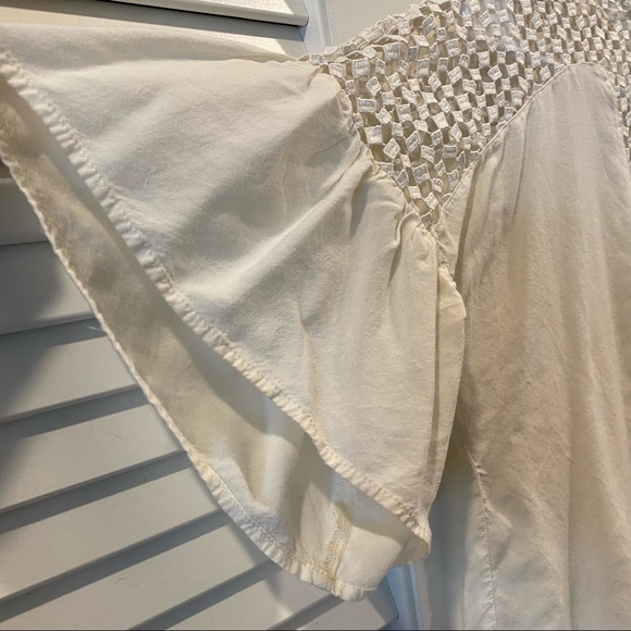 H&M cream short sleeve blouse with ruffle sleeves size 2 - Picture 2 of 5